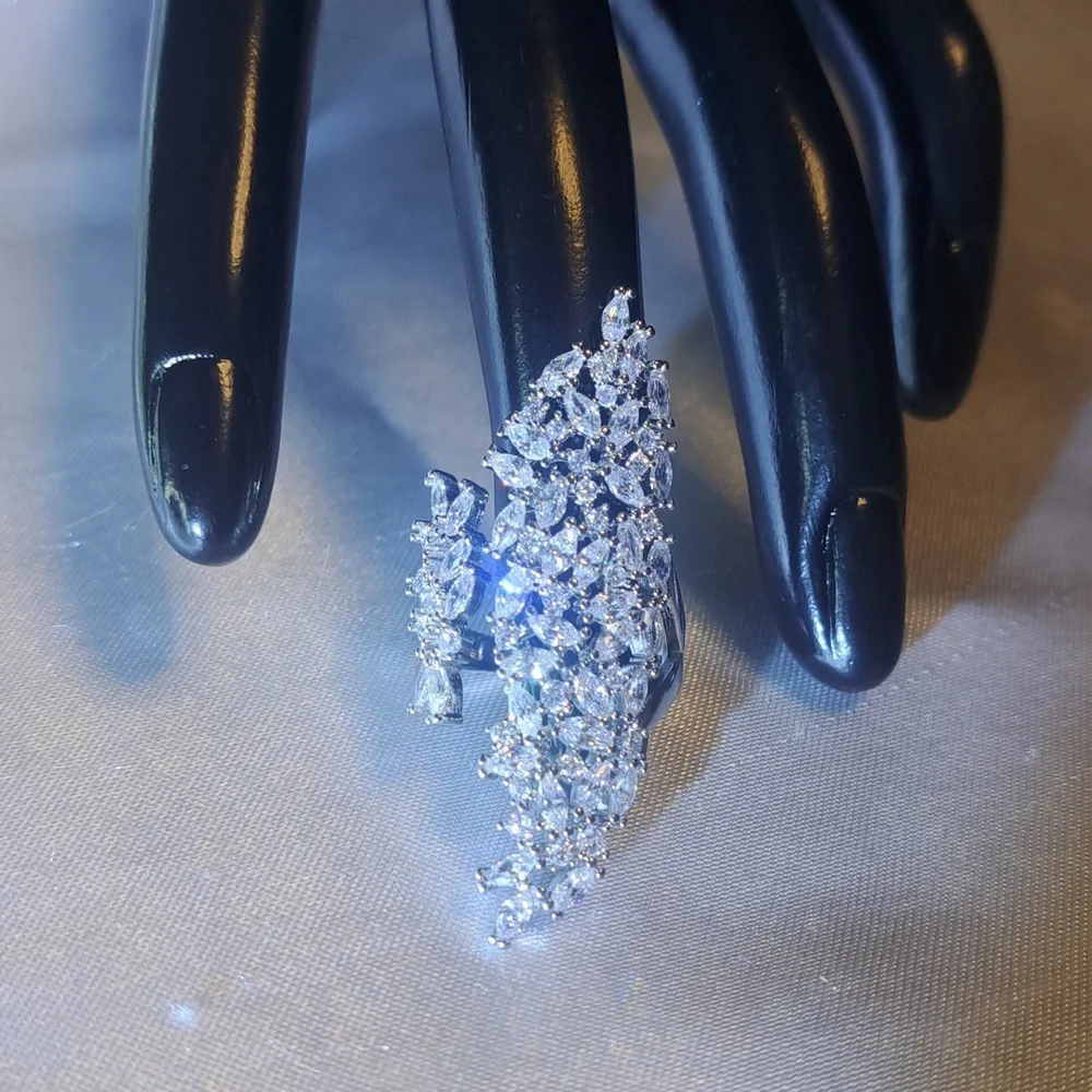 B-E-AU-T-I-F-U-L and Elegant UNIQUE SPLIT RING - Picture 3 of 3